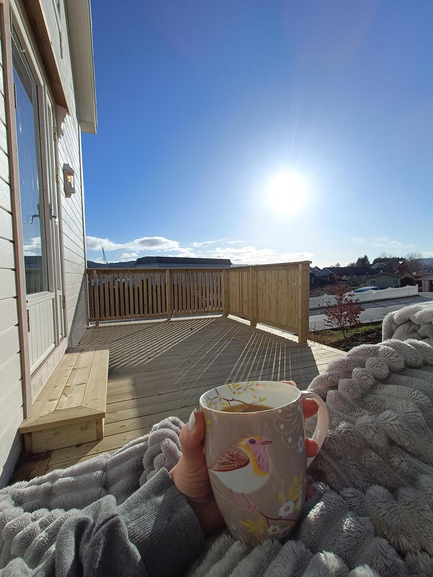 Charming House In Ulsteinvik With Free Parking Villa Exterior foto